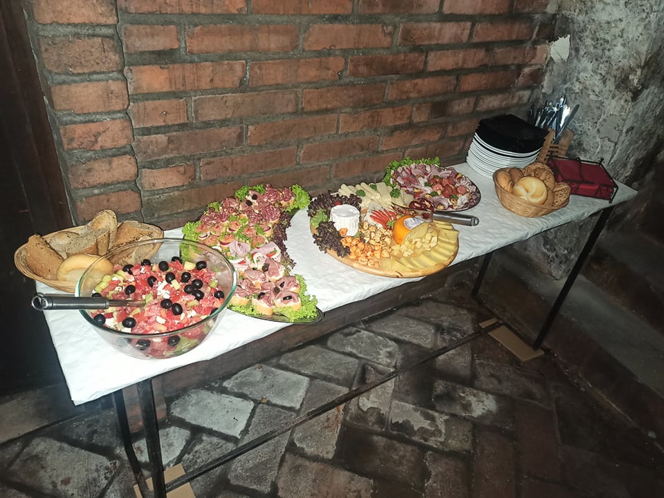 vinotéka občerstvení