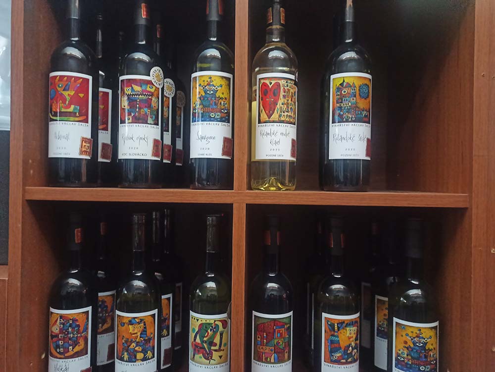 Víno Kostelec Víno Kostelec